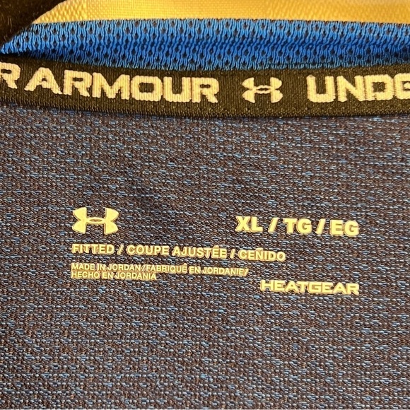 Under Armour Men's T-Shirt XL Striped Blue Crew Neck Short Sleeves Lightweight - Picture 8 of 9